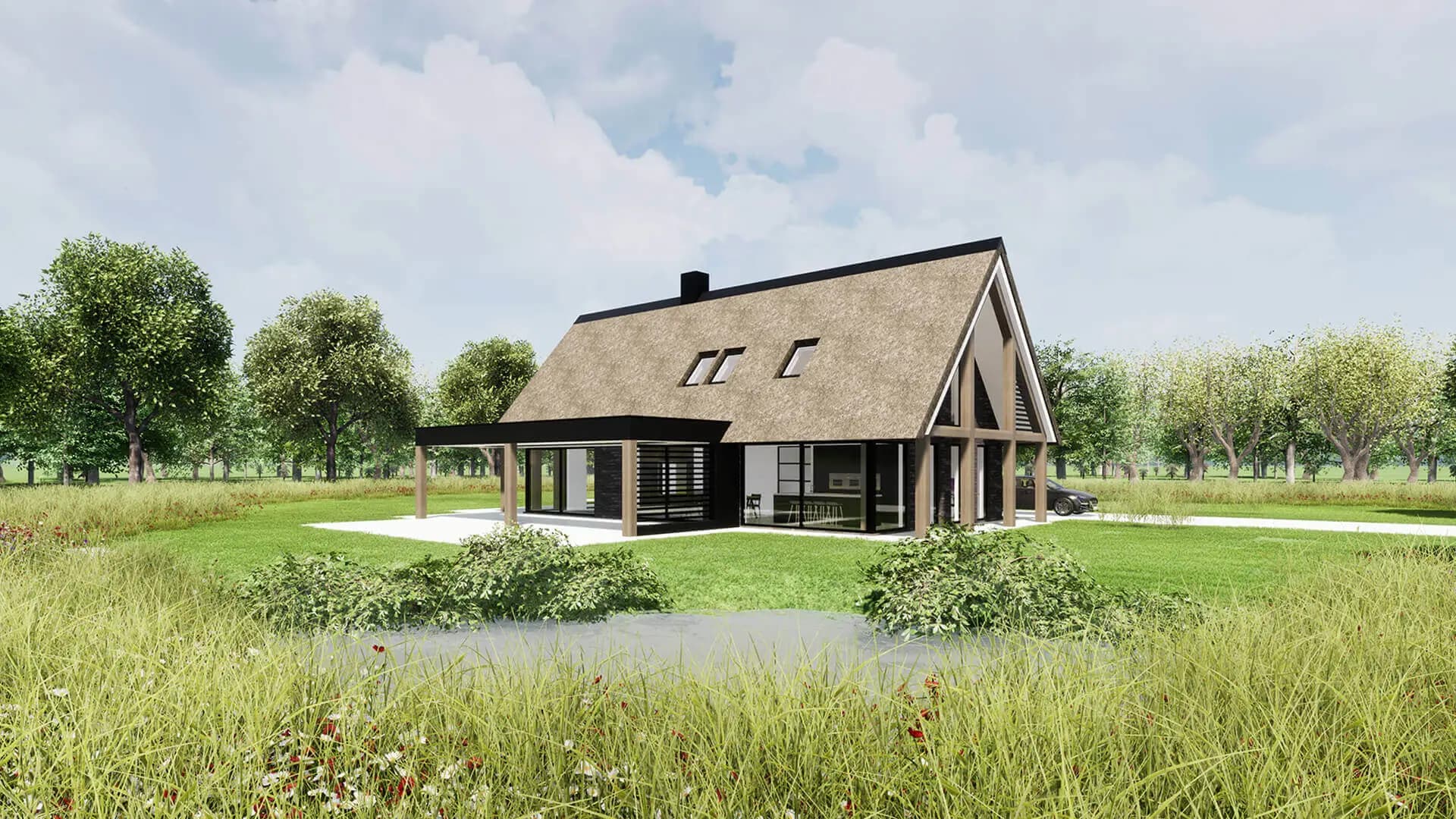 Moderne schuurwoning in Zuidoost-Drenthe met grote overstekende rietgedekte kap op houten spanten, royale glaspartijen en bijgebouw met carport.